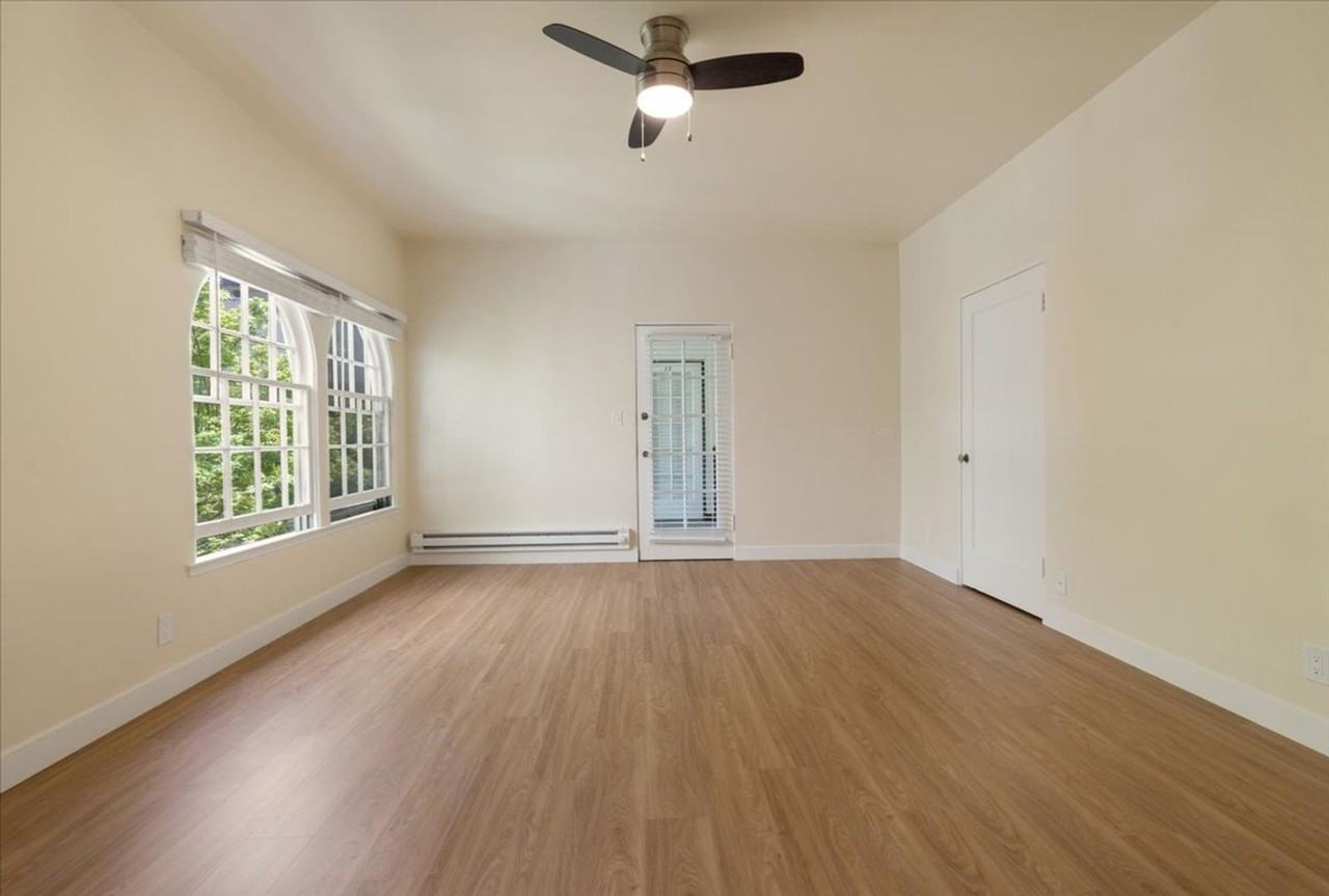 530 Webster St #13 - Photo 7 of 16