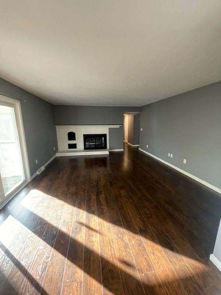 183 Yoder Blvd - Photo 3 of 15