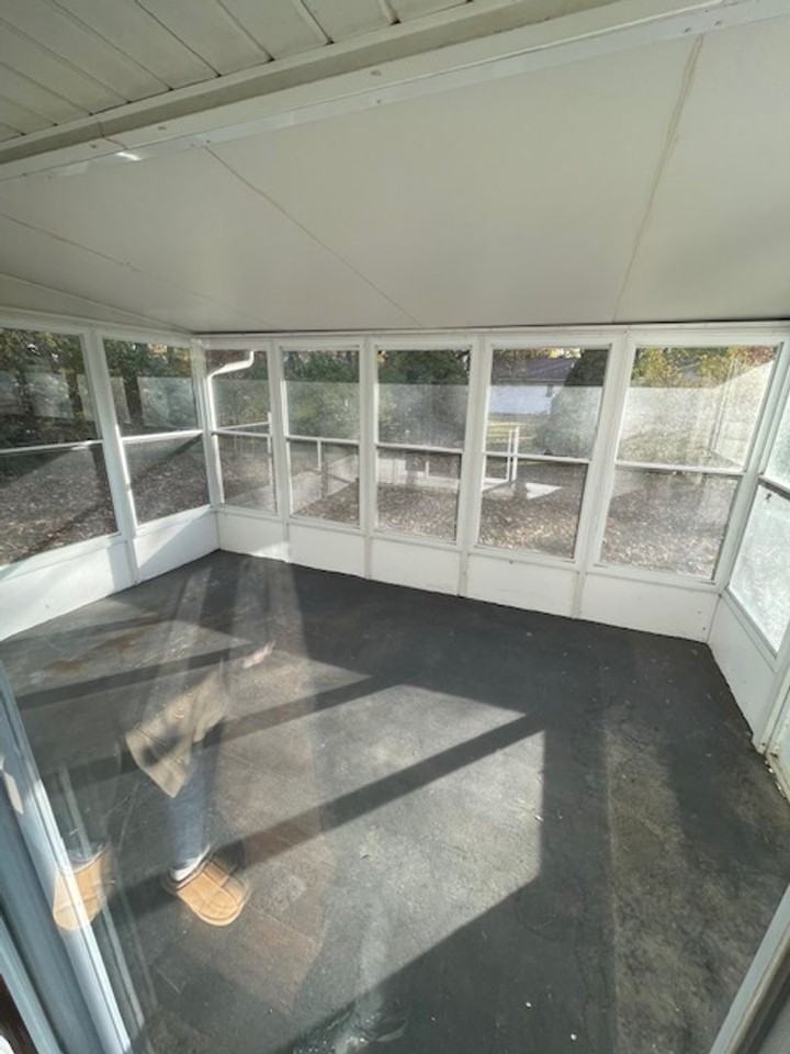 183 Yoder Blvd - Photo 7 of 15