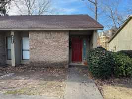 featured image of 1064 Stonegate Dr Apt A #Apt A