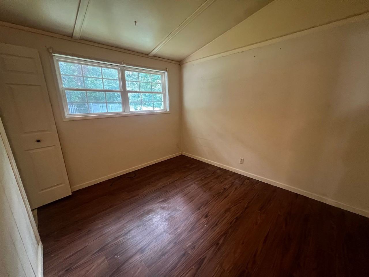 520 W Main St - Photo 7 of 9