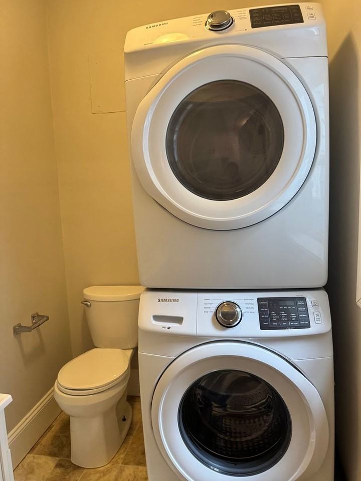 305 Hurley Ave - Photo 6 of 16