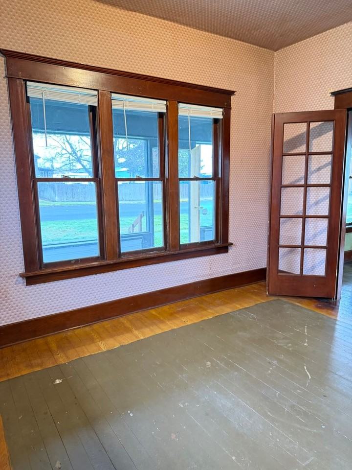 146 S 4th St - Photo 6 of 22