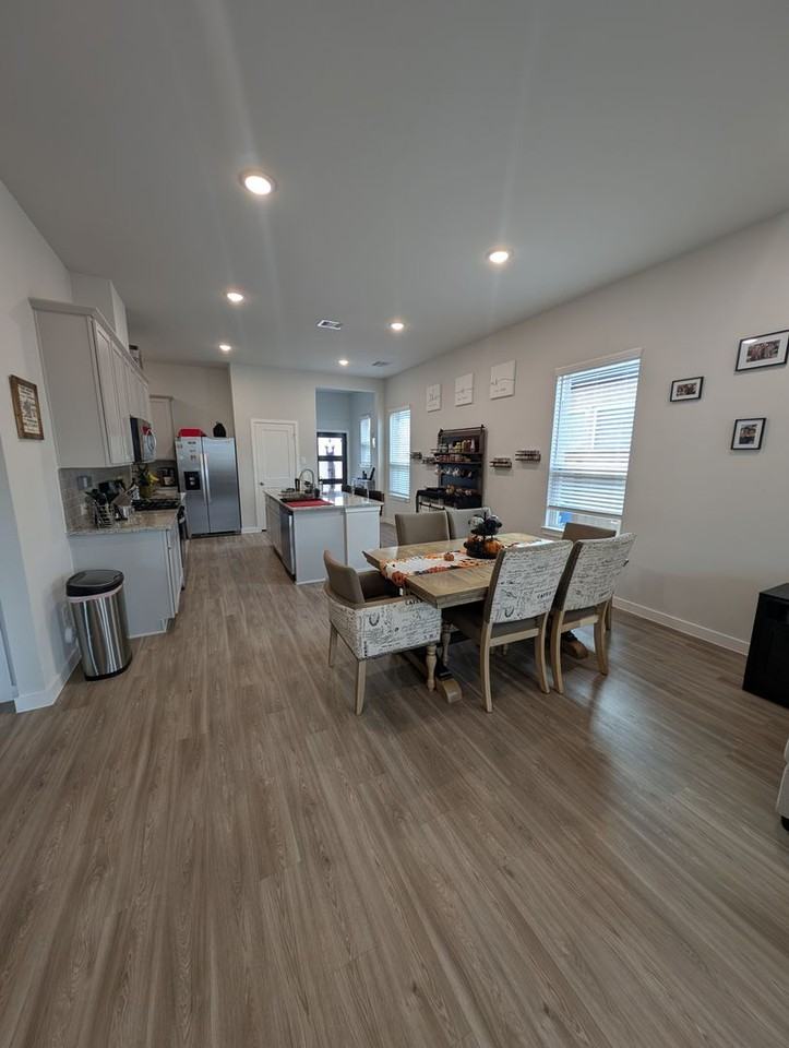 21106 Armstrong County Dr - Photo 7 of 26