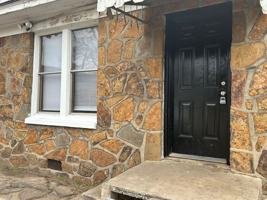 featured image of 1417 W 11th St