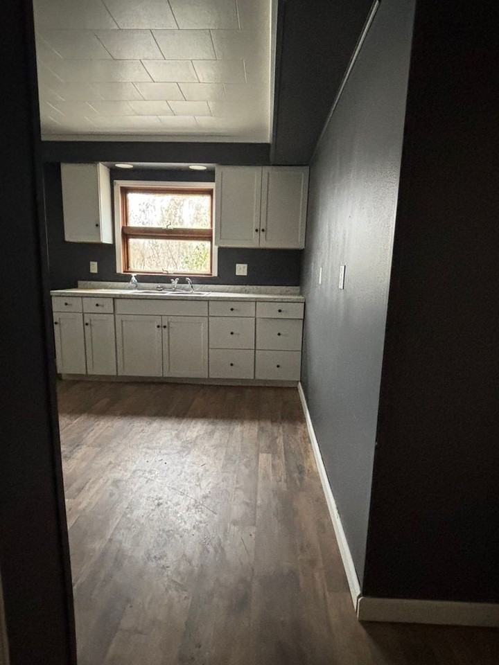 193 Elmwood St #1 - Photo 3 of 8