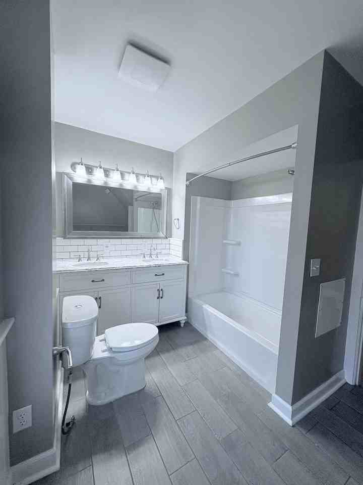 78 Oak St - Photo 4 of 16