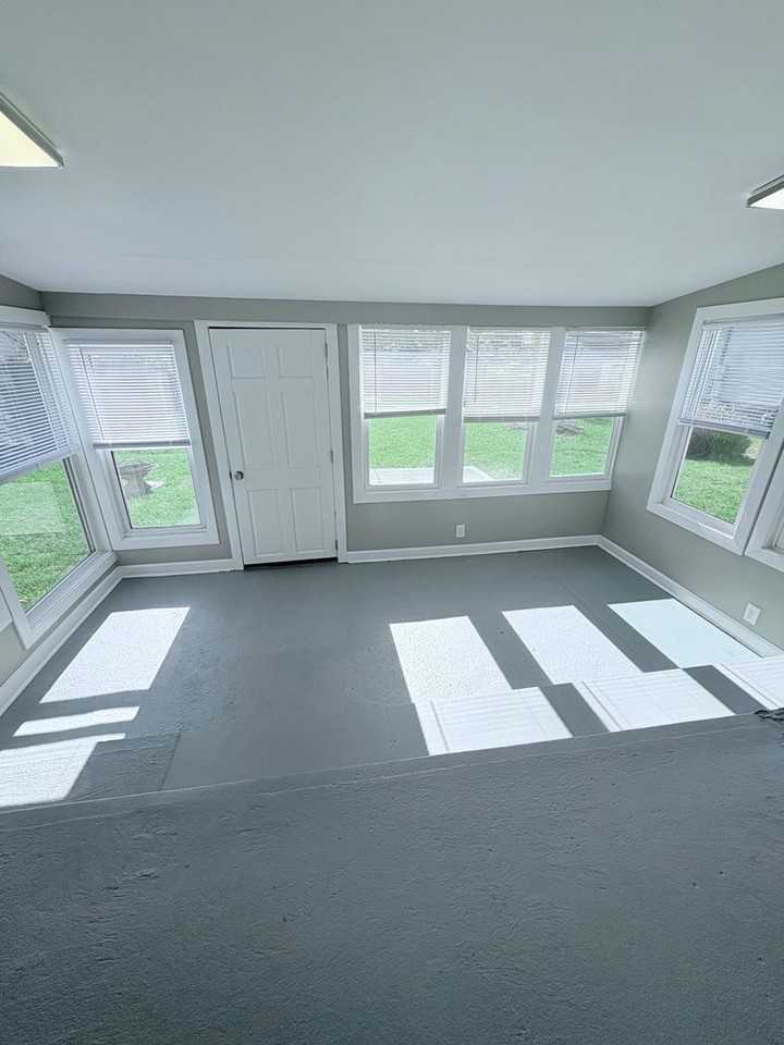 78 Oak St - Photo 5 of 16