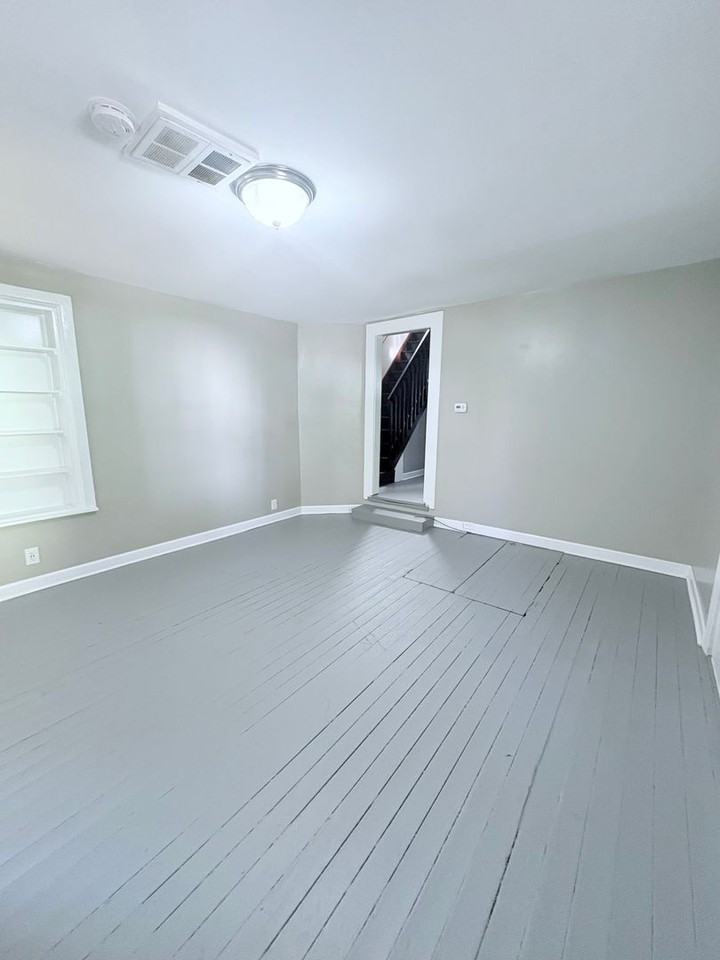 78 Oak St - Photo 6 of 16