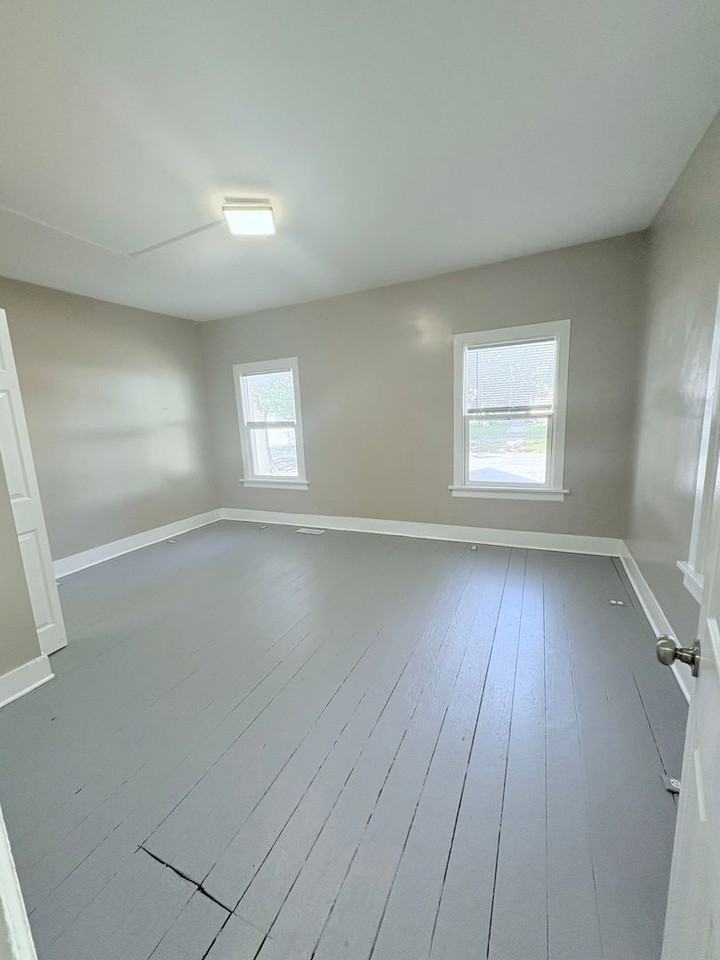 78 Oak St - Photo 7 of 16