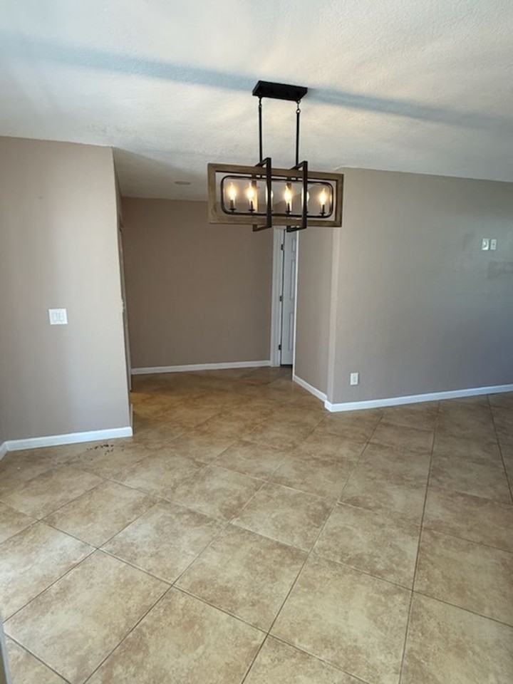 4427 Tuna Dr - Photo 7 of 18