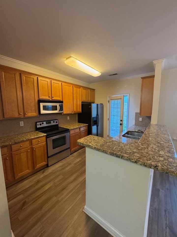 1310 Smokey Quartz Ln - Photo 7 of 16