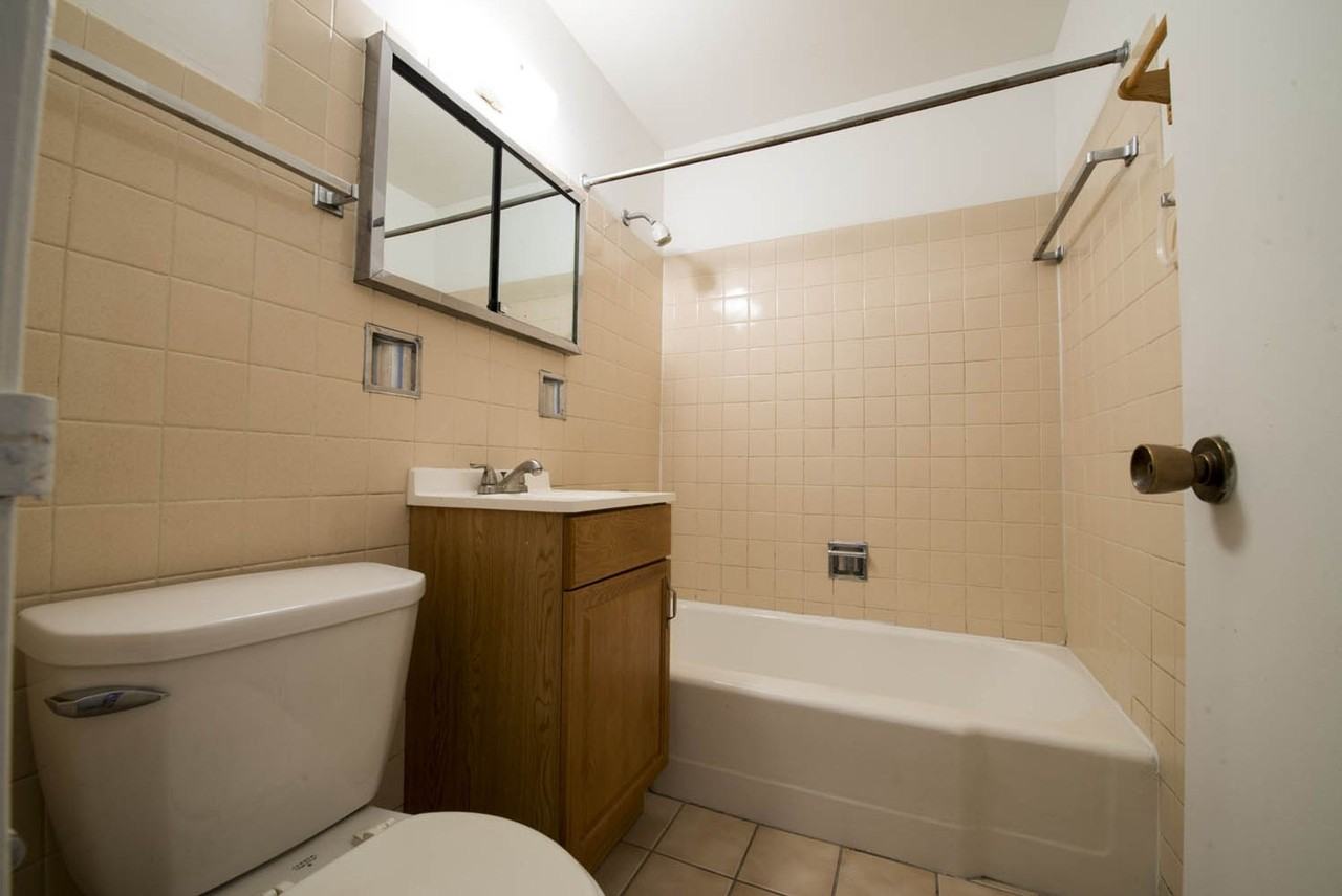 304 East 147th Street Harvey, IL 60426 - Photo 2 of 37