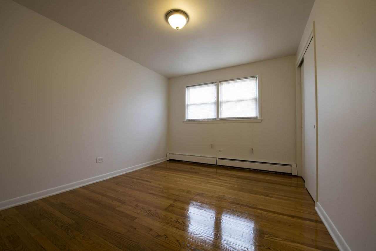 304 East 147th Street Harvey, IL 60426 - Photo 4 of 37