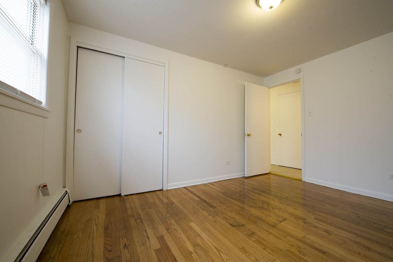 304 East 147th Street Harvey, IL 60426 - Photo 5 of 37