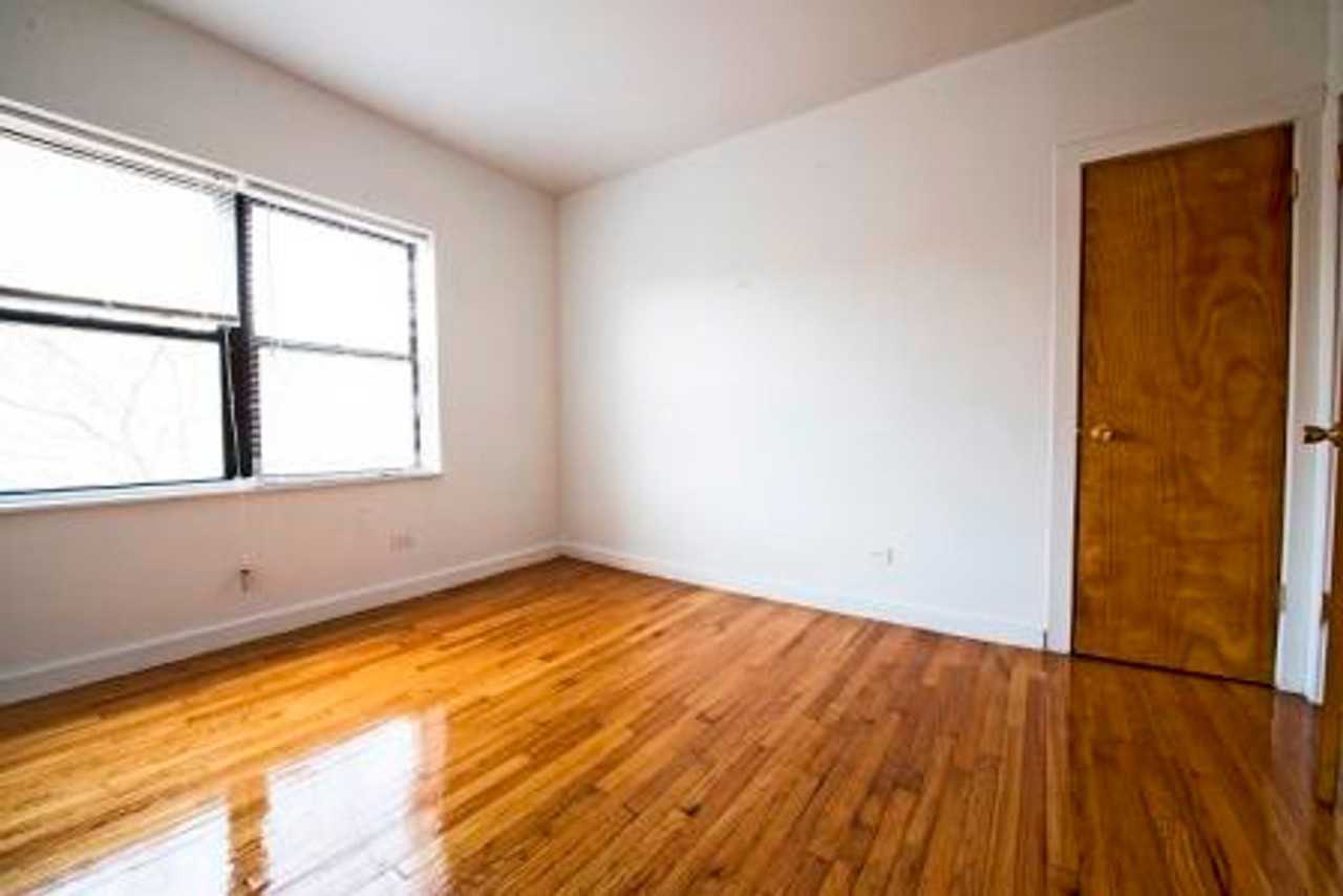 8159 S Drexel Ave 900 - Photo 6 of 12