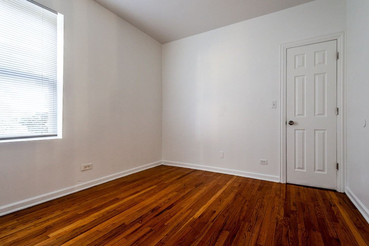 6923-25 S Indiana Ave Chicago, IL 60637 - Photo 3 of 17