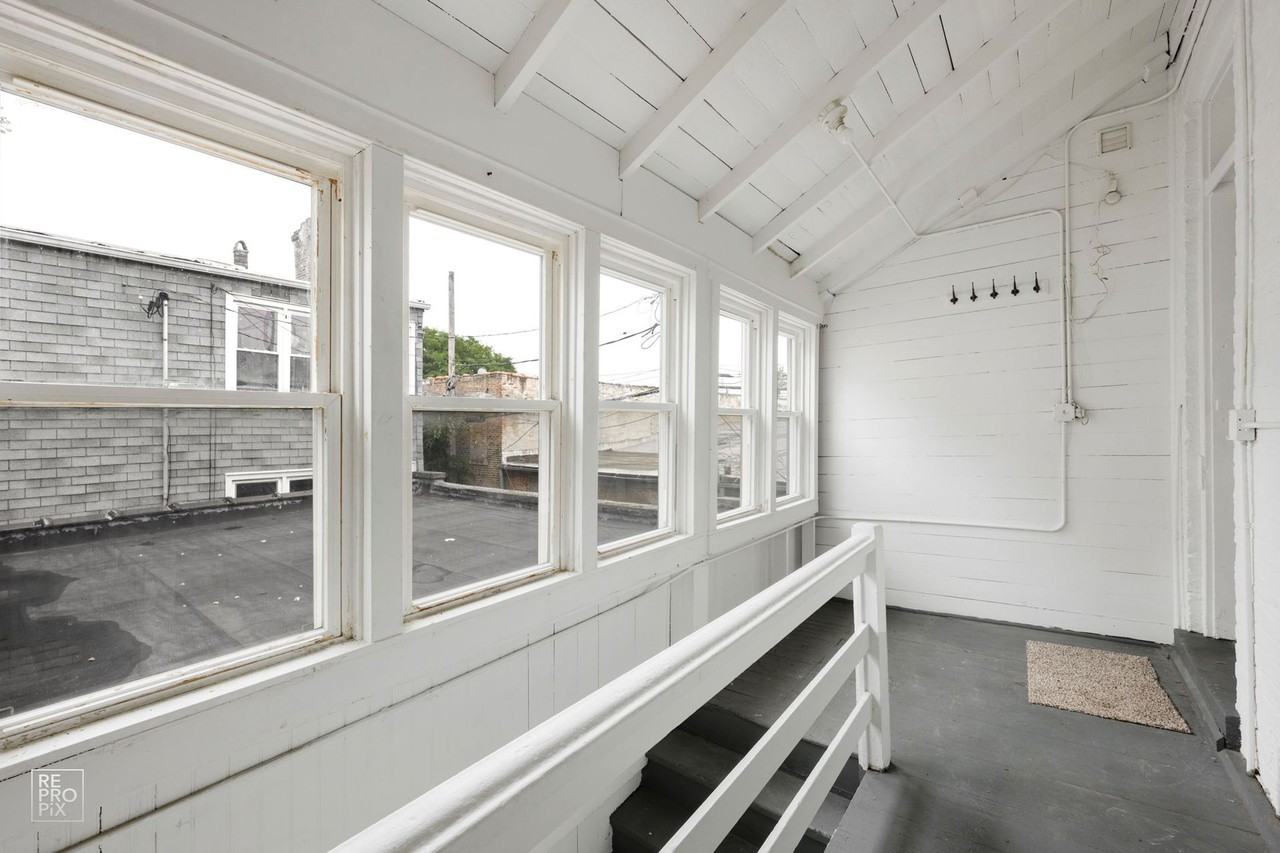 2542 S Trumbull Chicago, IL 60623 - Photo 5 of 21