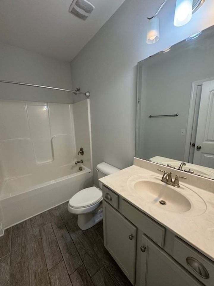 3015 N Rocklund Ct - Photo 5 of 28