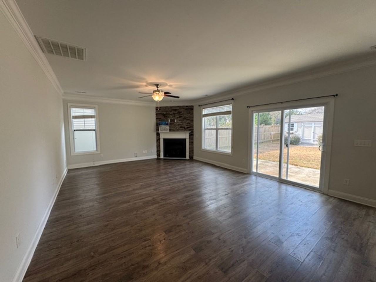 3015 N Rocklund Ct - Photo 7 of 28