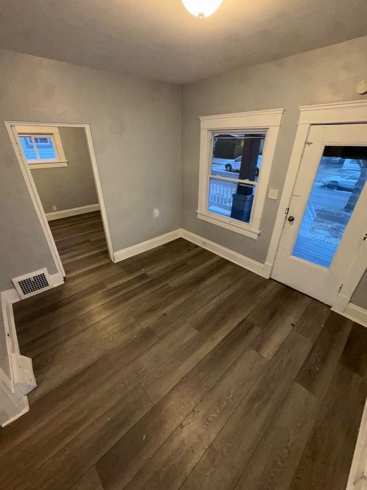 11308 Linnet Ave - Photo 6 of 17