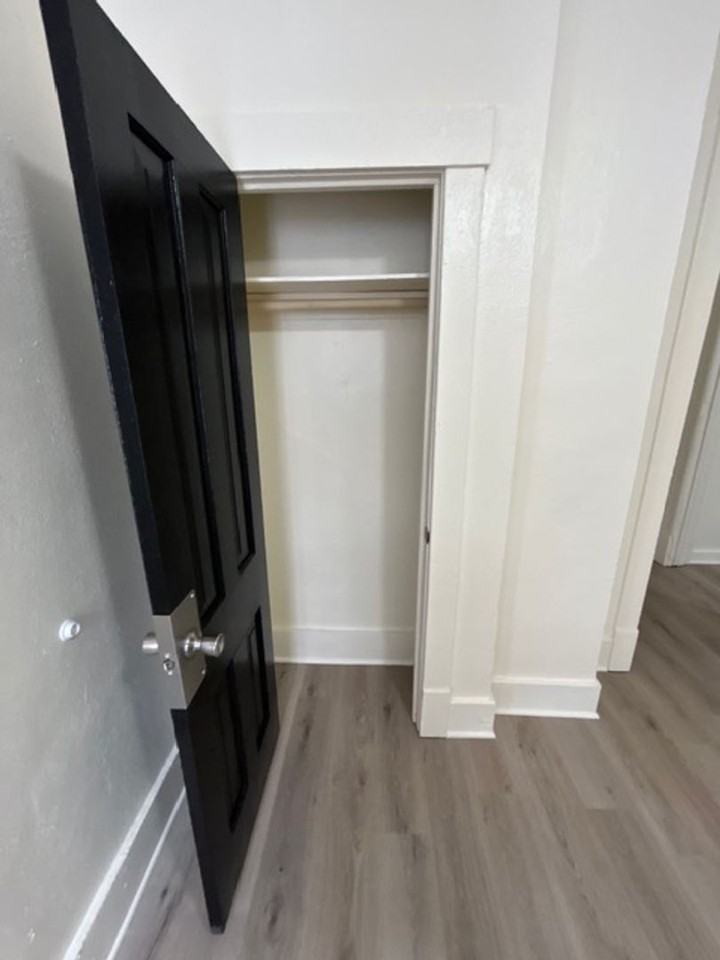 303 Logan Avenue MultiFamily - Photo 4 of 10