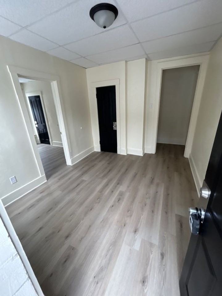 303 Logan Avenue MultiFamily - Photo 7 of 10