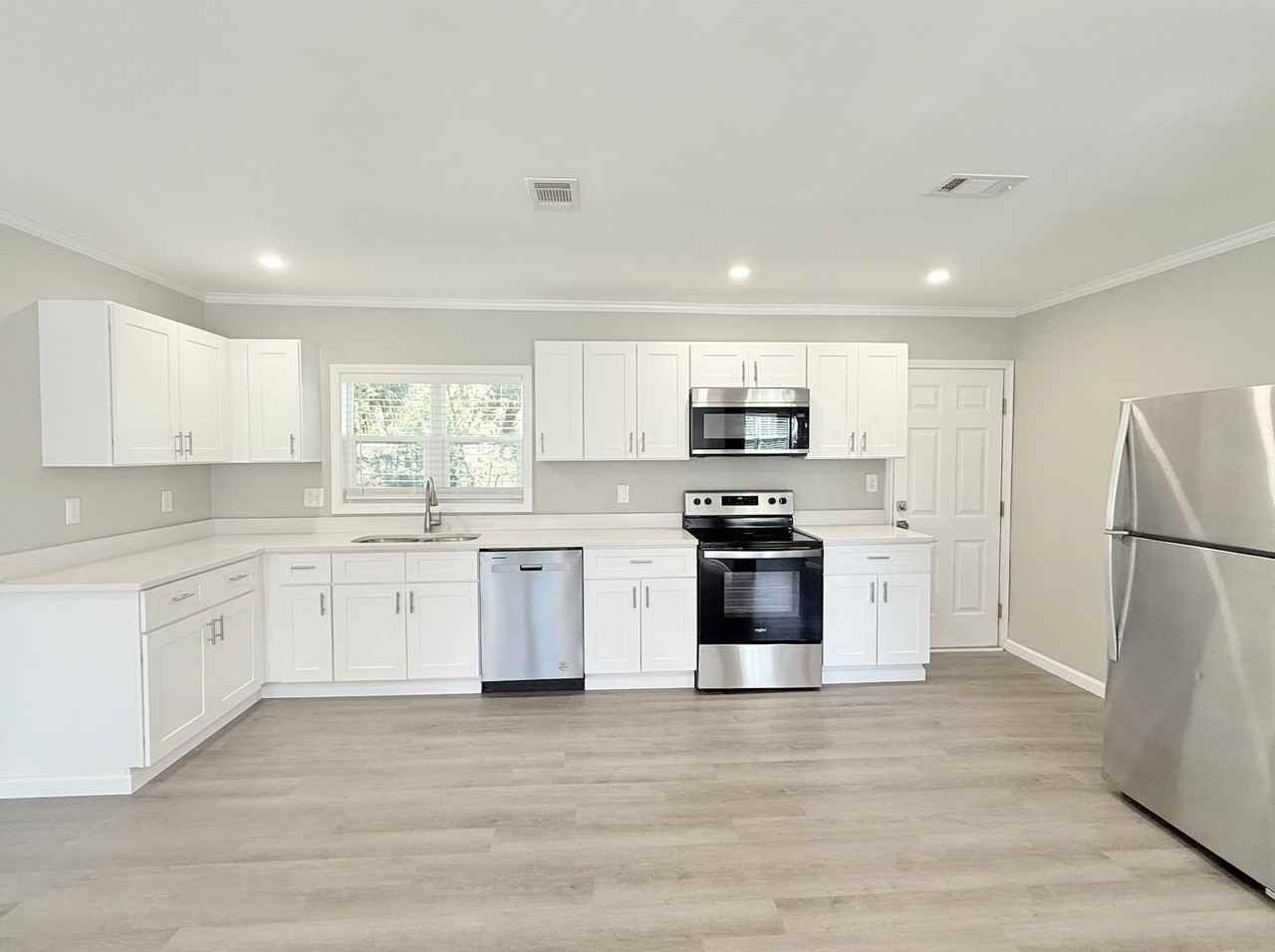 1804 Dr Martin Luther King Jr Dr - Photo 4 of 12