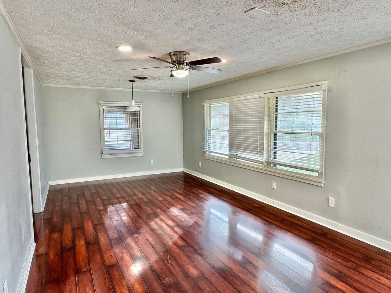 3405 Vermont Dr - Photo 6 of 28