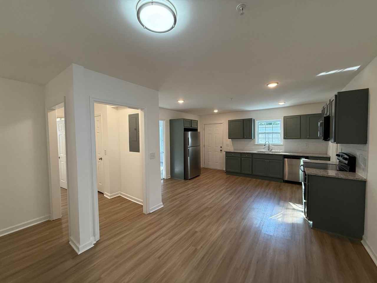 208 Meadow St #A - Photo 2 of 21