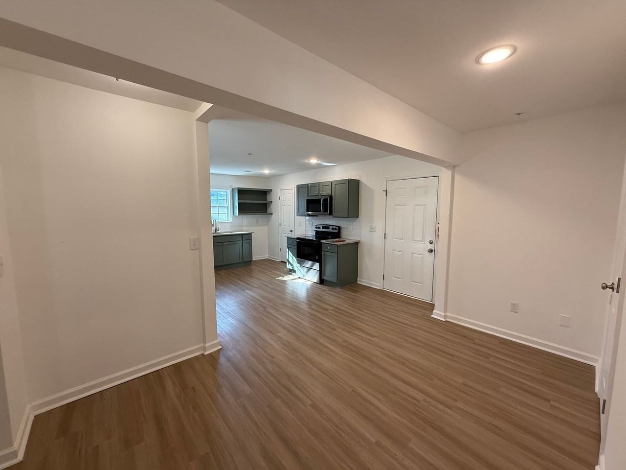 208 Meadow St #C - Photo 6 of 18