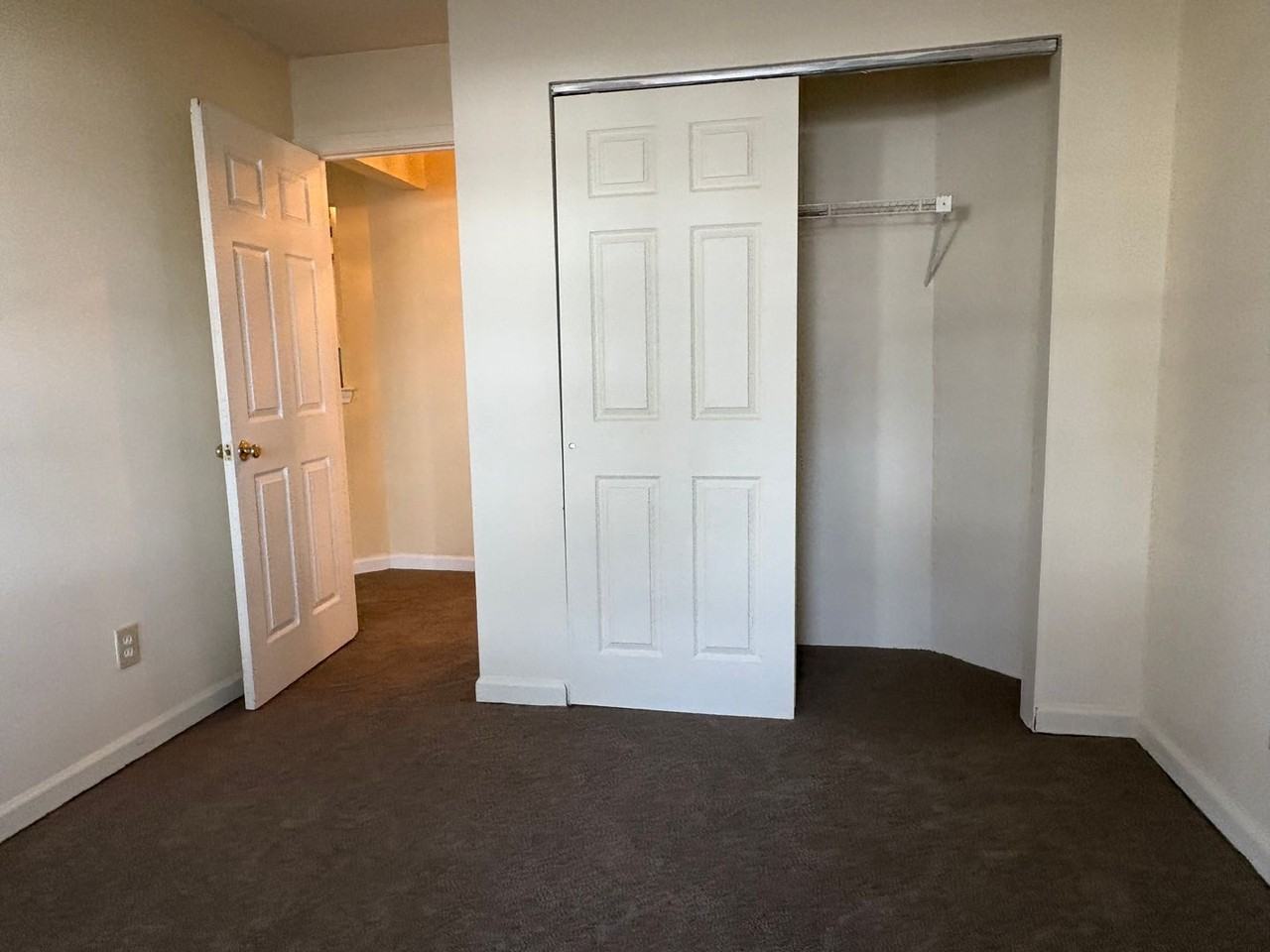 15 Forest Glen Cir #6 - Photo 6 of 13