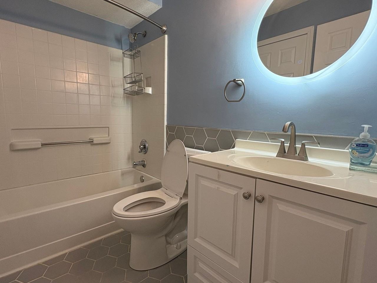 15 Forest Glen Cir #6 - Photo 7 of 13