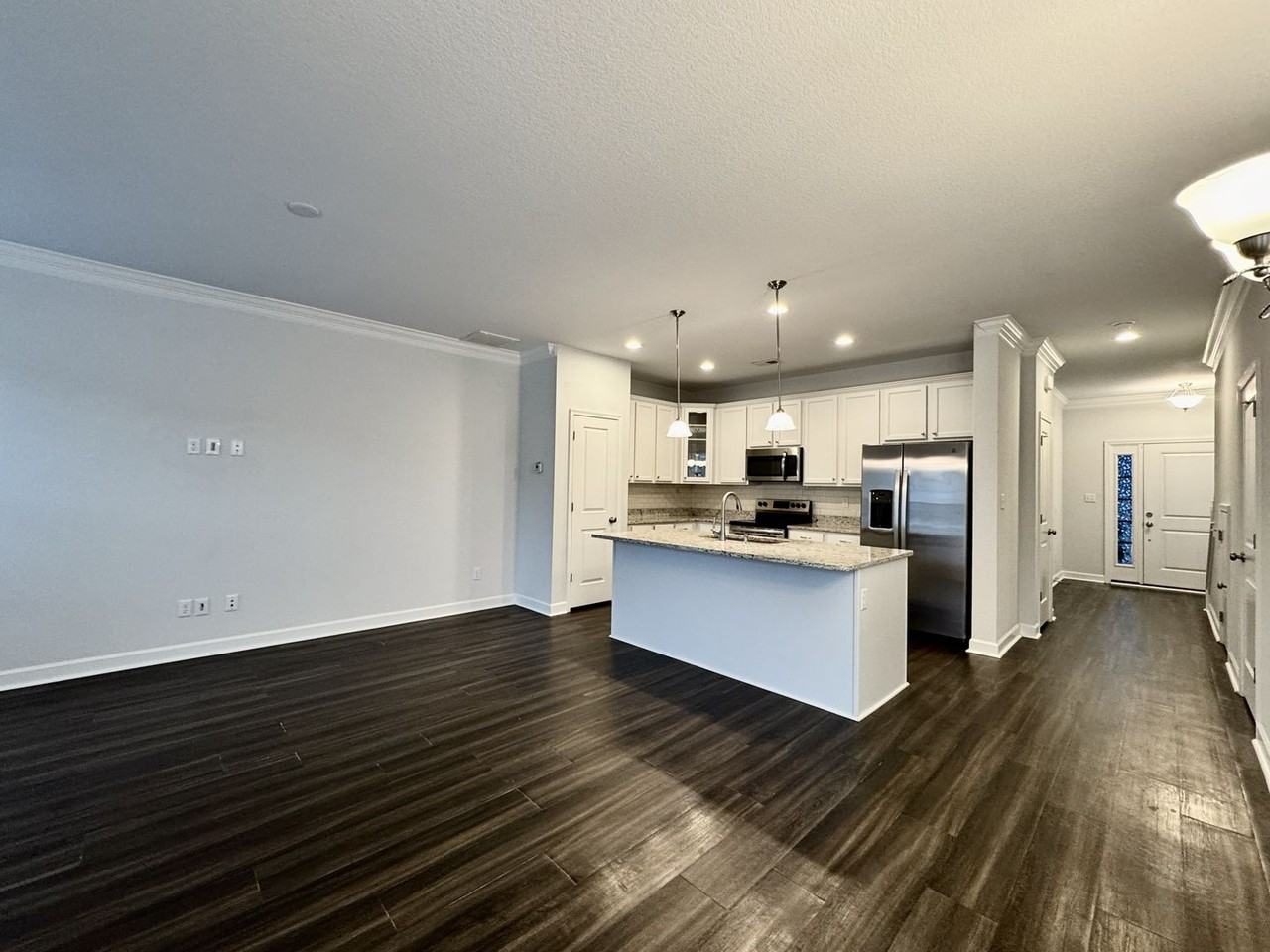 2208 Nob Hill Ln - Photo 7 of 46