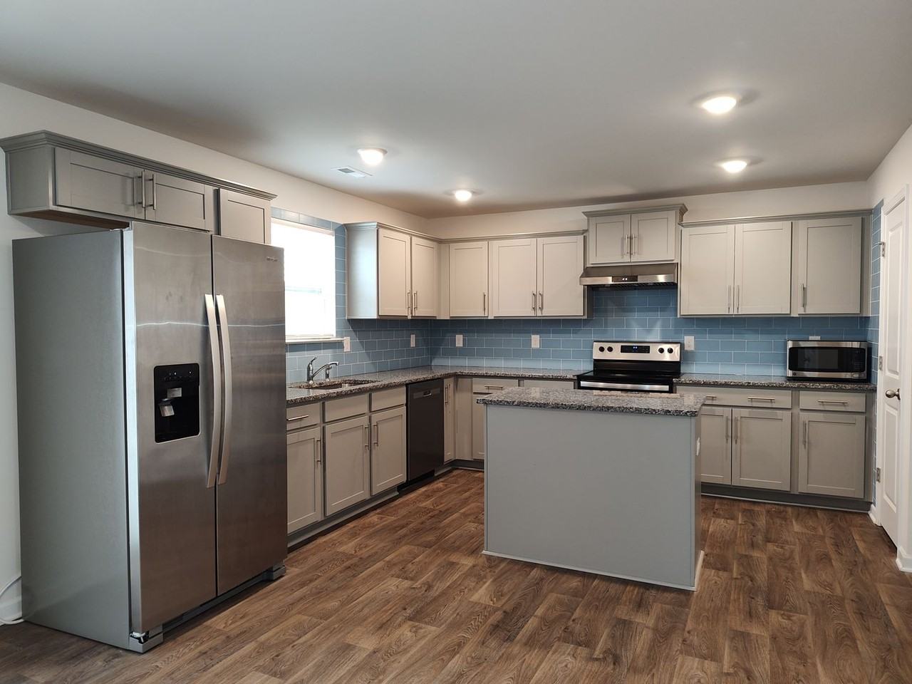 2109 Allium Dr - Photo 2 of 30