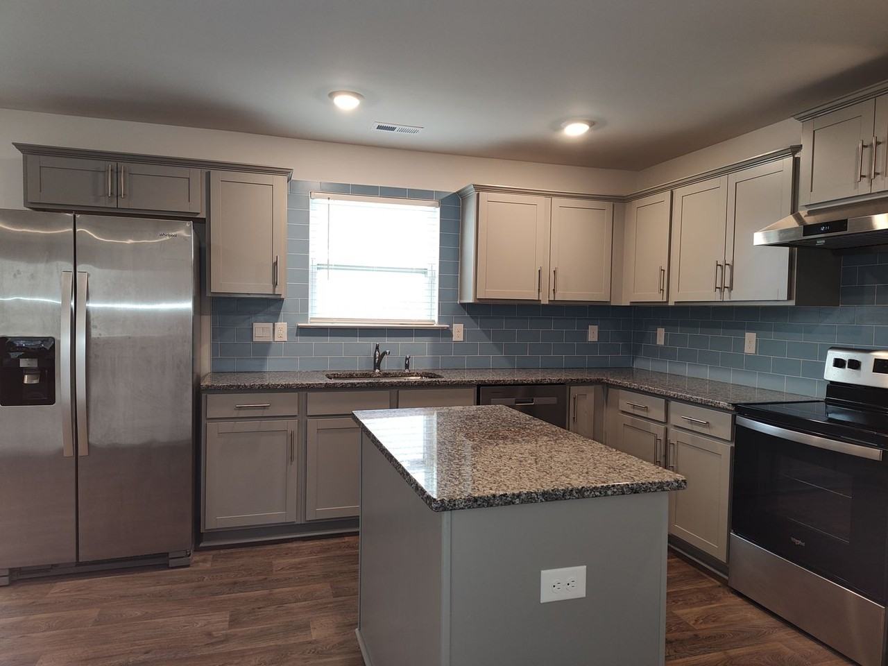 2109 Allium Dr - Photo 3 of 30