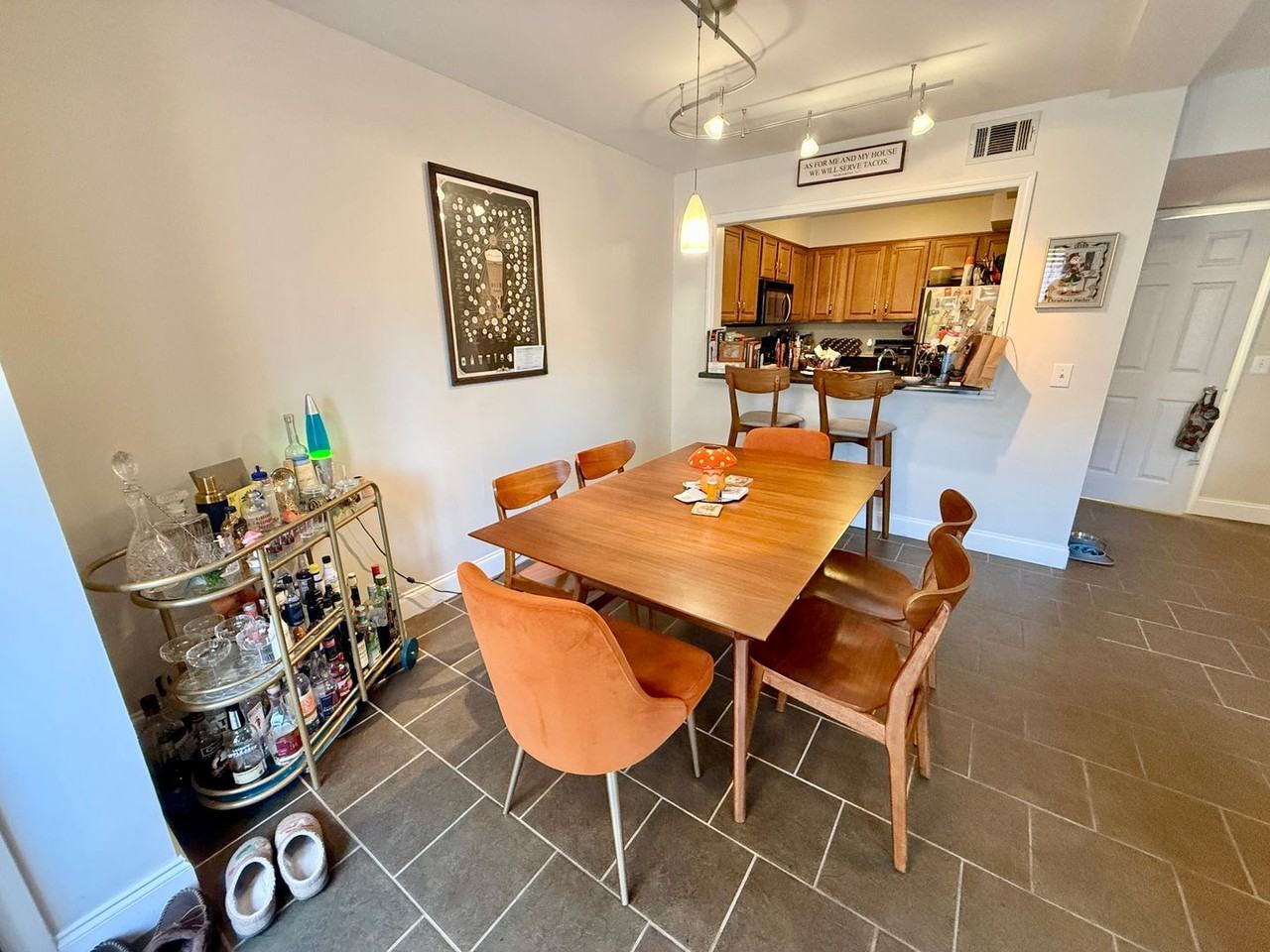 2116 Hobbs Rd - Photo 2 of 25