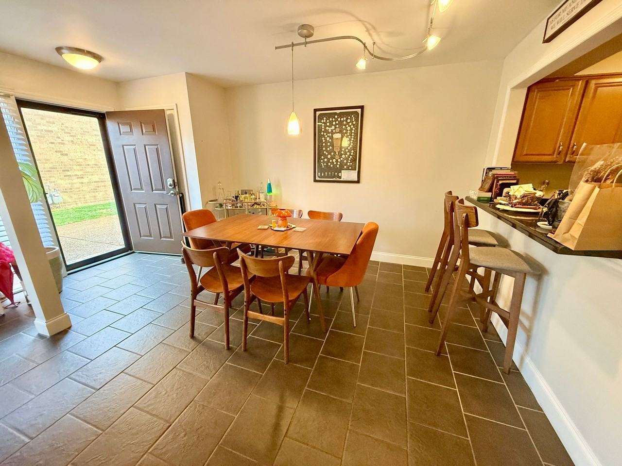 2116 Hobbs Rd - Photo 3 of 25