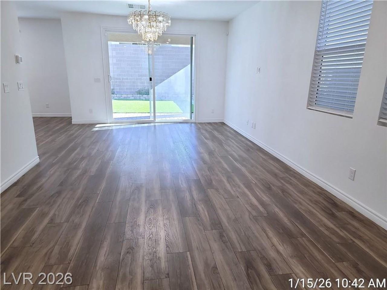 2924 Gaffer Film St - Photo 2 of 42