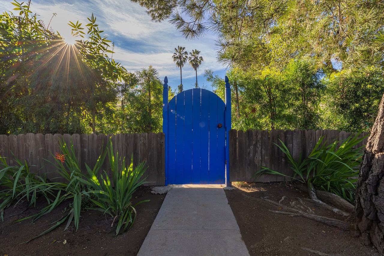 301 Grand Ave - Photo 2 of 23