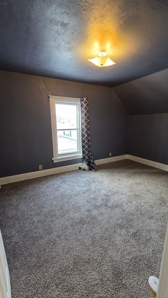 609 11th St Nw - Photo 5 of 10