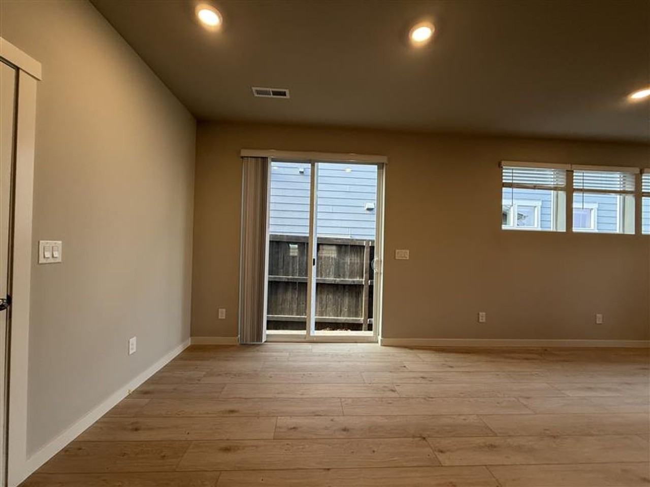 7370 Se Madrone St - Photo 7 of 21