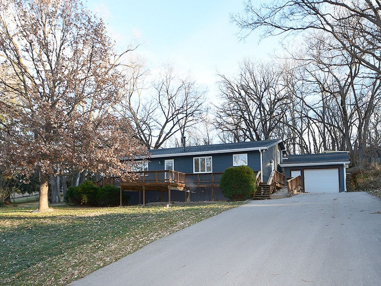 4640 Washington Ave - Photo 2 of 43