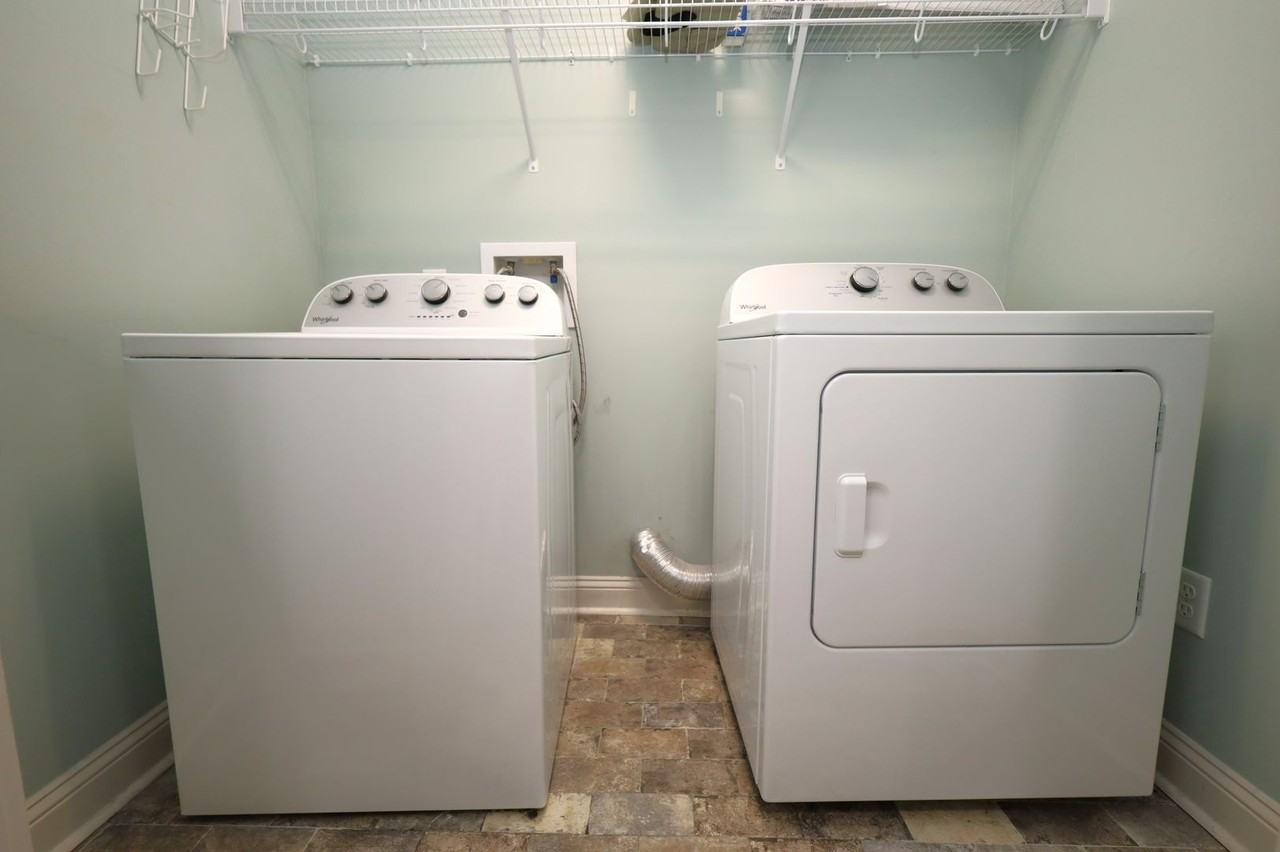 3844 Coventry Dr - Photo 7 of 17