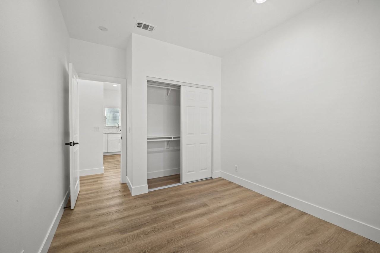 13895 Yockey St - Photo 7 of 20