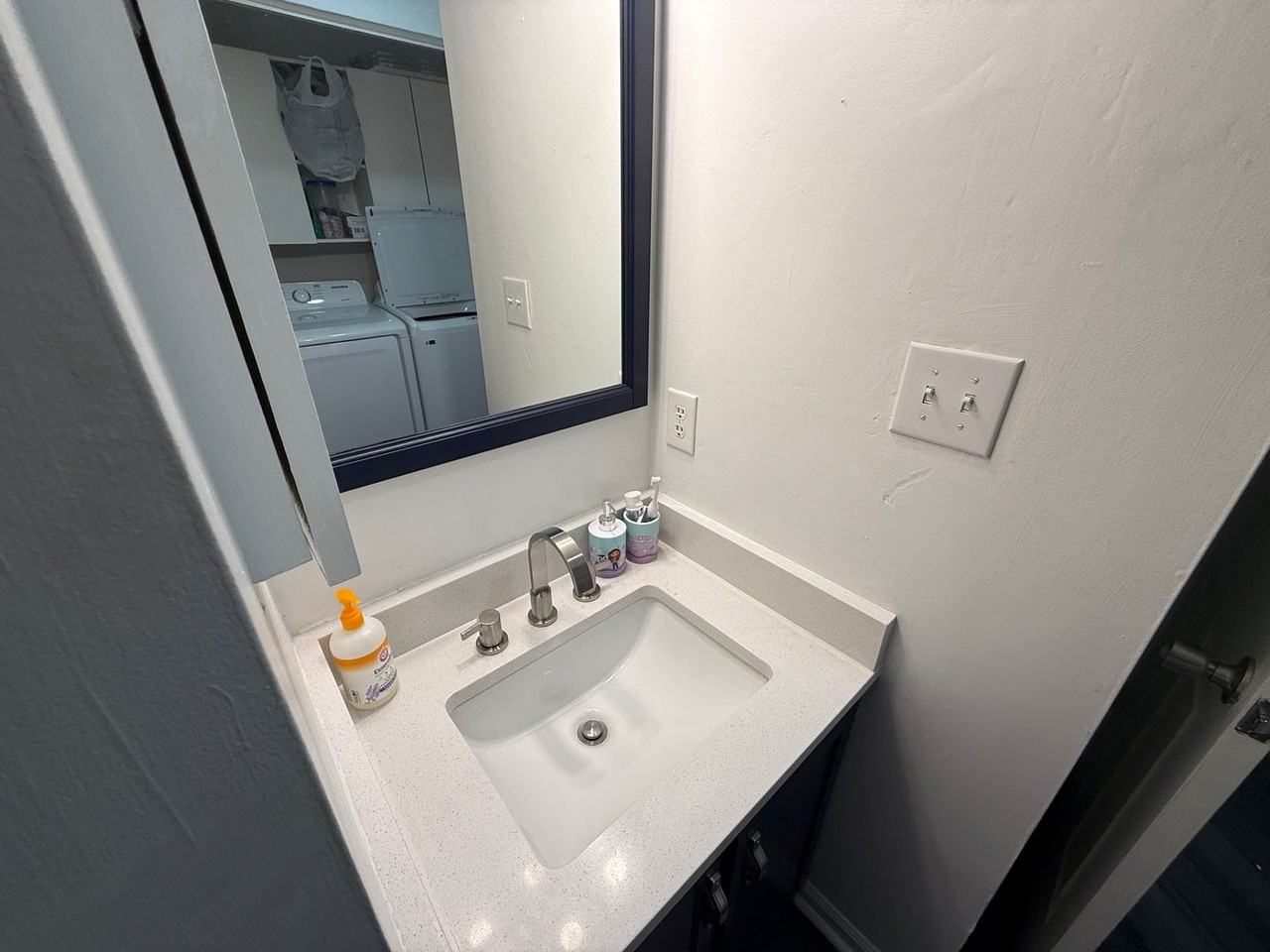 8183 Cedar Glen Dr - Photo 2 of 12