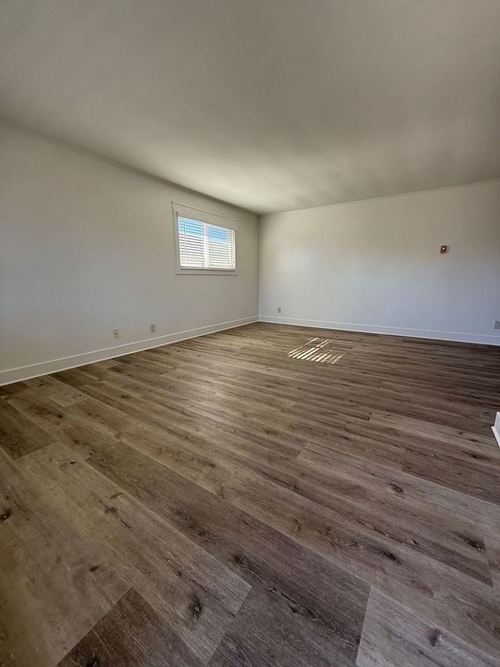 1188 Bryce Way - Photo 2 of 14