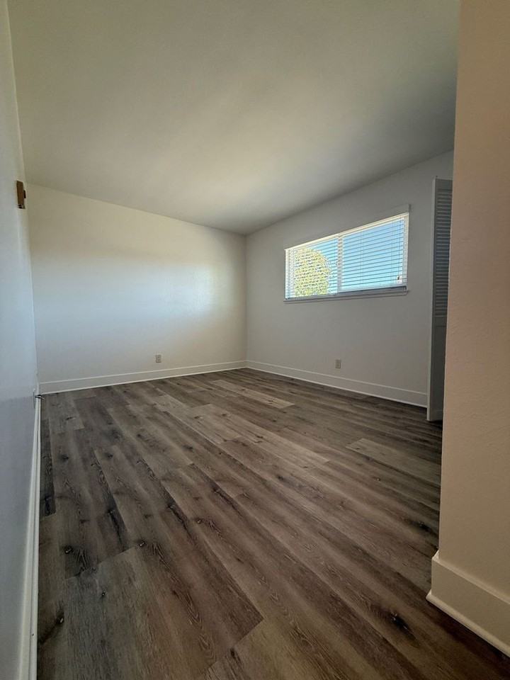 1188 Bryce Way - Photo 6 of 14