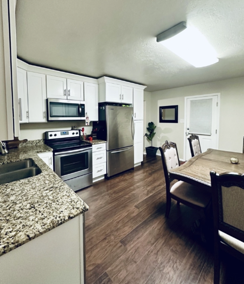 5044 S 4015 W - Photo 4 of 17