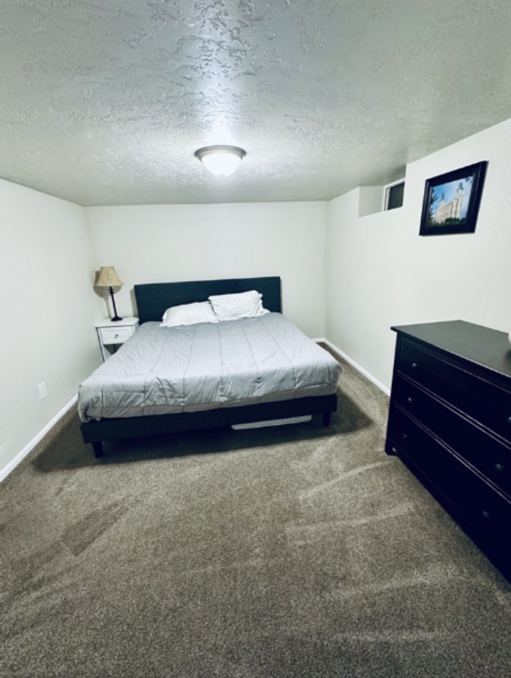 5044 S 4015 W - Photo 7 of 17